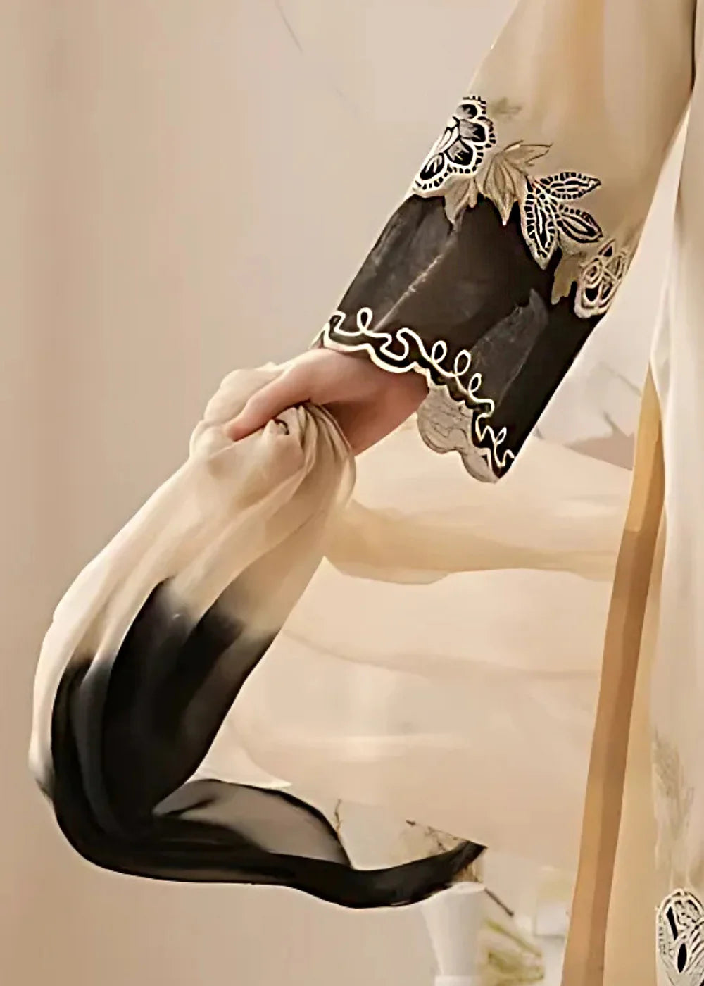 Embroidered Lawn 3-Piece Suit