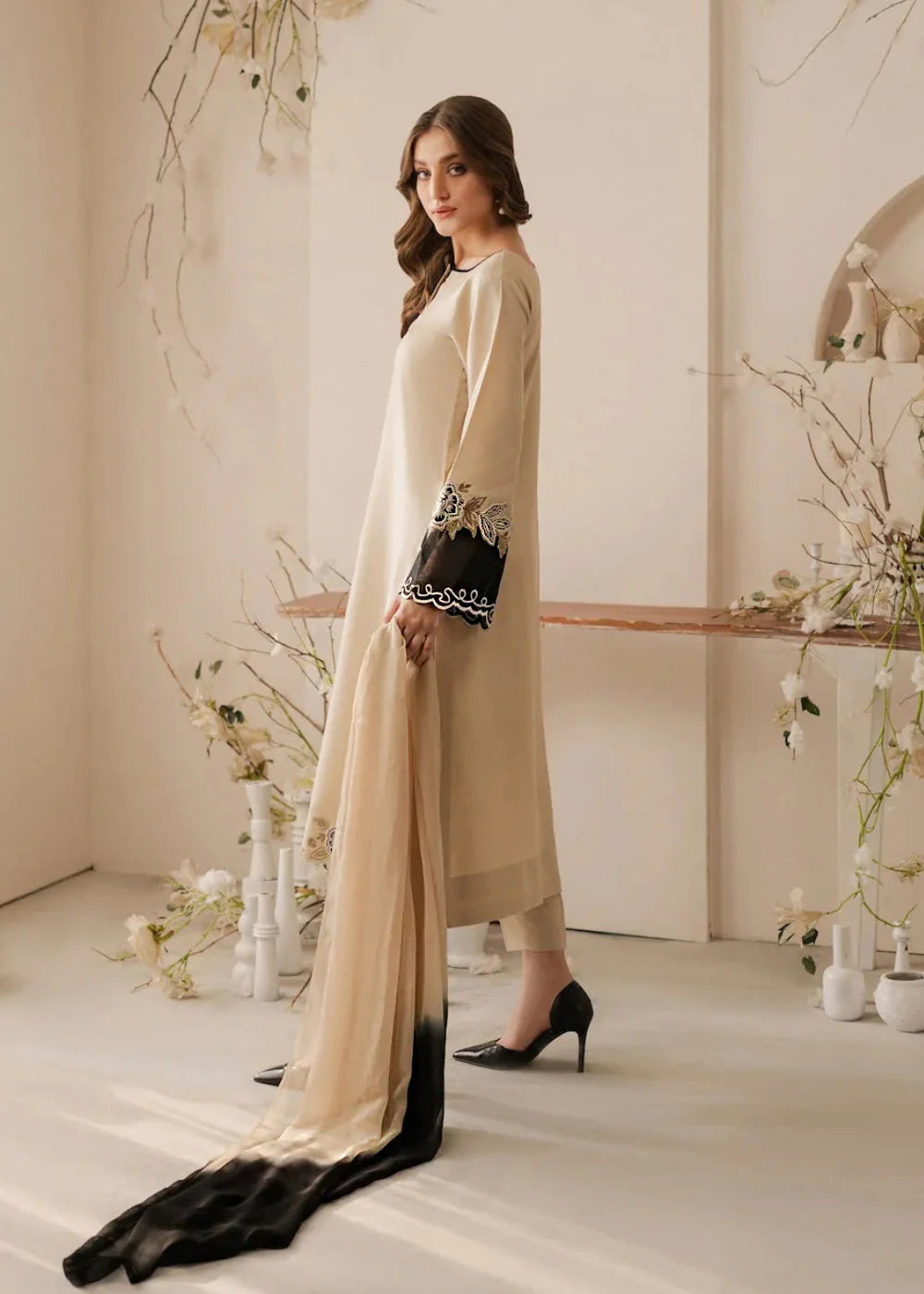 Embroidered Lawn 3-Piece Suit