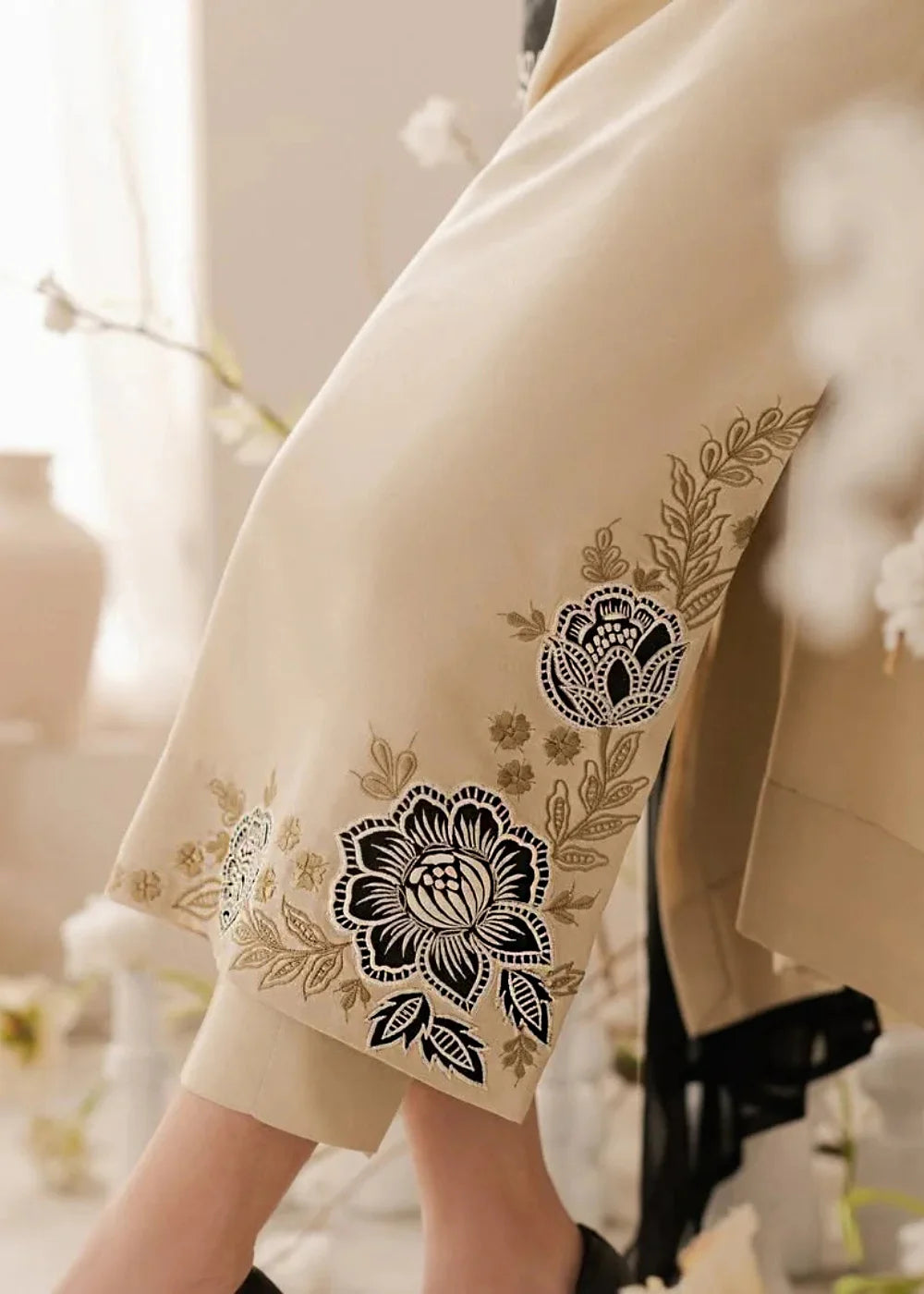 Embroidered Lawn 3-Piece Suit